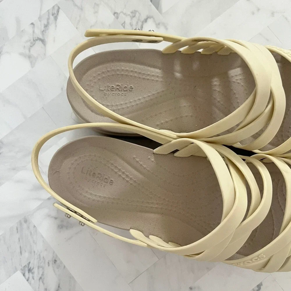 CROCS Brooklyn Strappy Wedge Sandals Size 9
